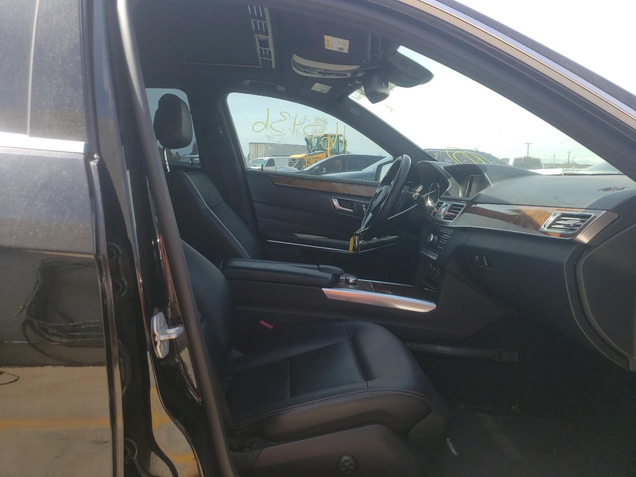 Photo 5 from auction – 2014 MERCEDES-BENZ E 350 with VIN WDDHF5KB3EA966203