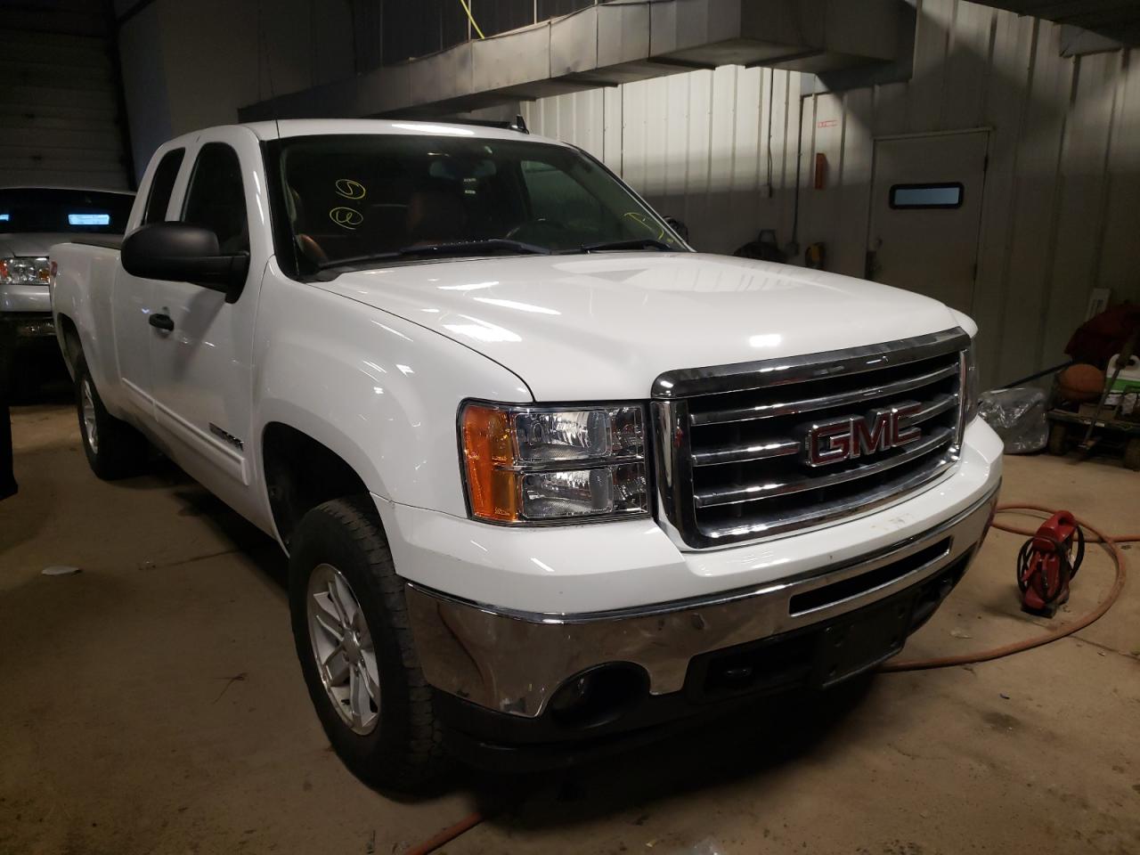 GMC SIERRA K15 2012 with VIN 1GTR2VE71CZ200907 - Photo from auction