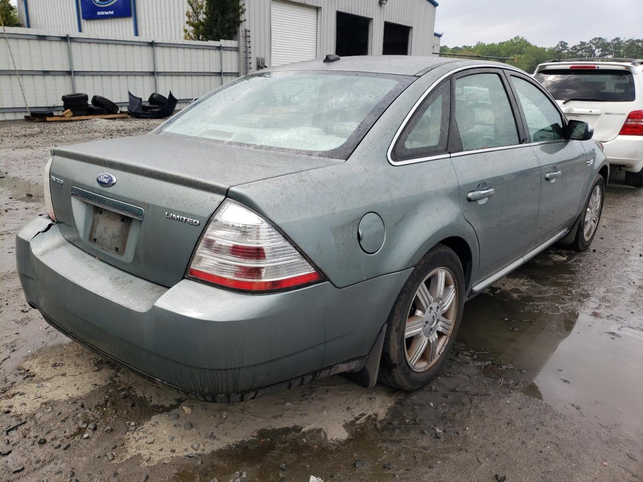 Photo 4 from auction – 2008 FORD TAURUS LIM with VIN 1FAHP25W98G127118