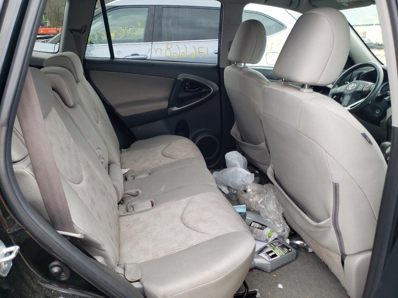 Photo 6 from auction – 2010 TOYOTA RAV4 with VIN 2T3BF4DV6AW074329