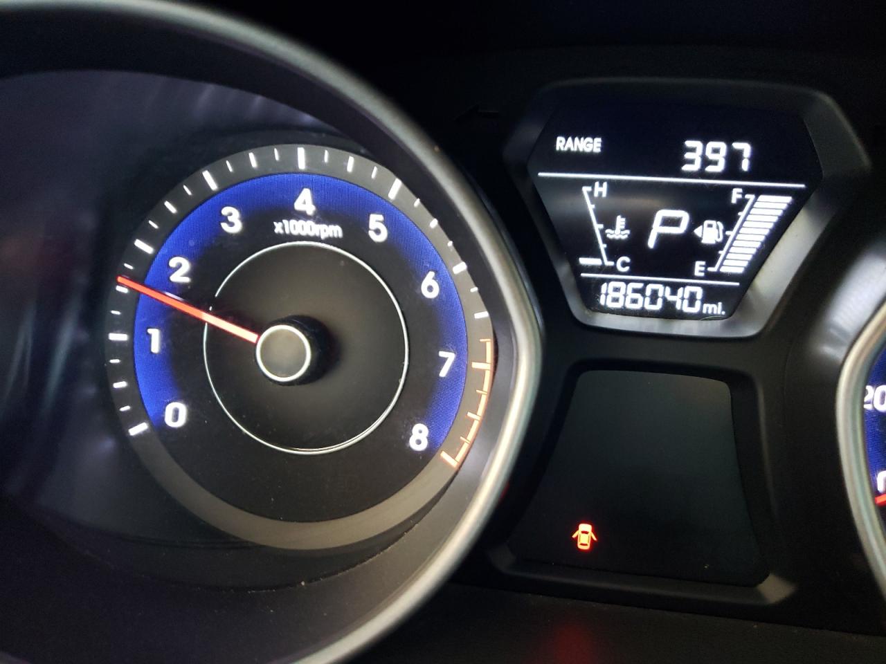 Photo 8 from auction – 2015 HYUNDAI ELANTRA SE with VIN 5NPDH4AE3FH606089