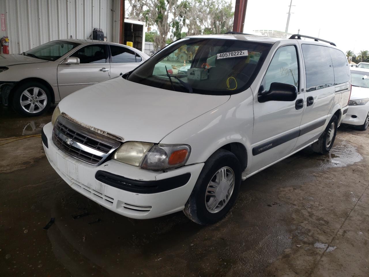 Photo 2 from auction – 2004 CHEVROLET VENTURE with VIN 1GNDX03E94D164731