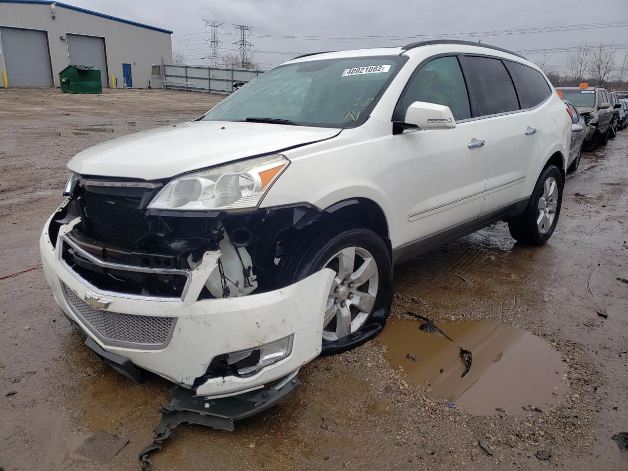 Photo 2 from auction – 2011 CHEVROLET TRAVERSE L with VIN 1GNKVLED7BJ302655