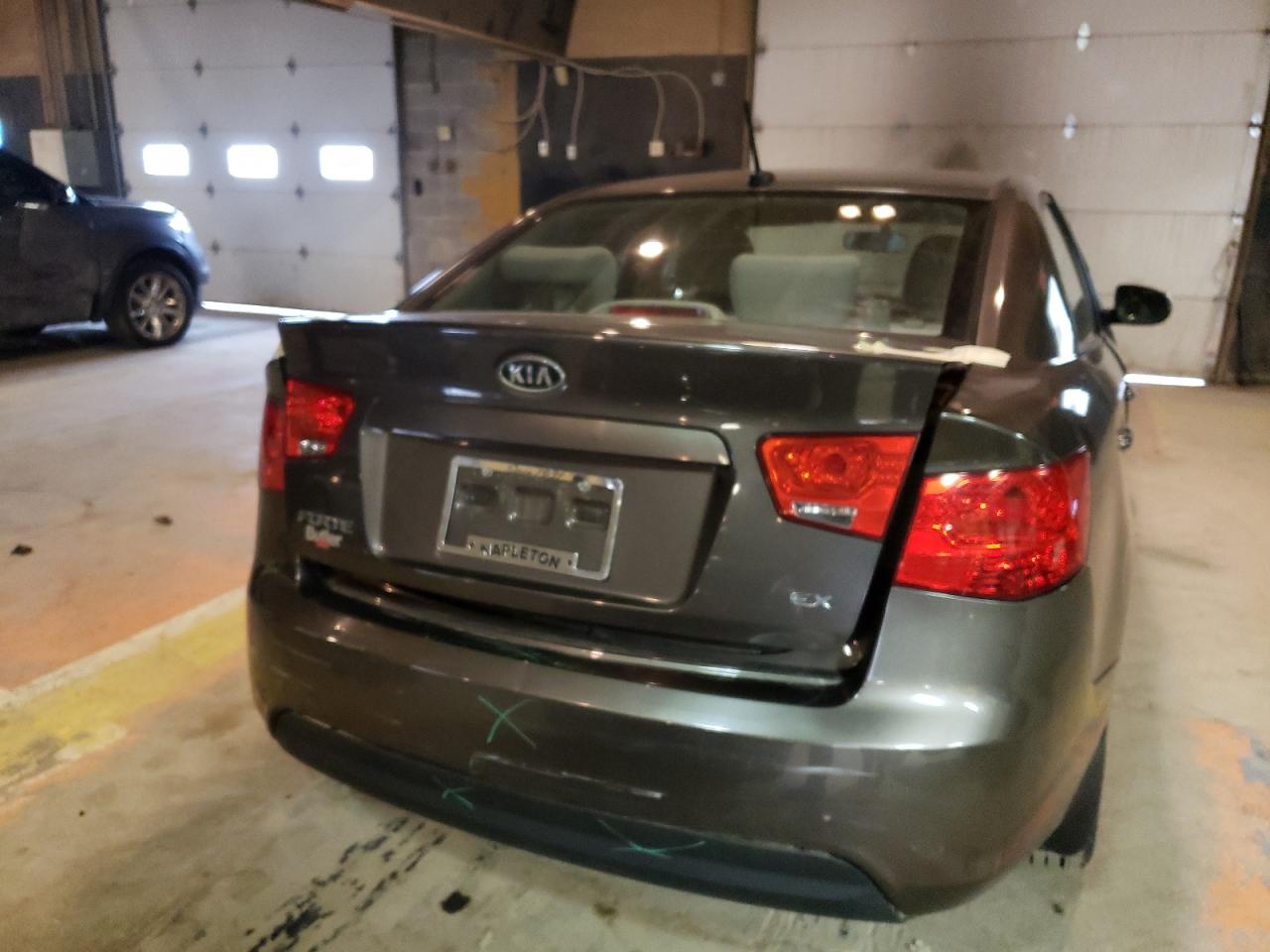 Photo 9 from auction – 2011 KIA FORTE EX with VIN KNAFU4A23B5420683