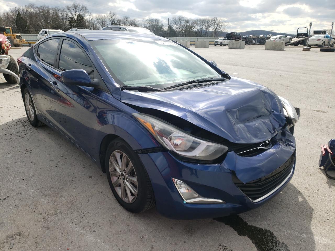 HYUNDAI ELANTRA SE 2015 with VIN 5NPDH4AE2FH555829 - Photo from auction
