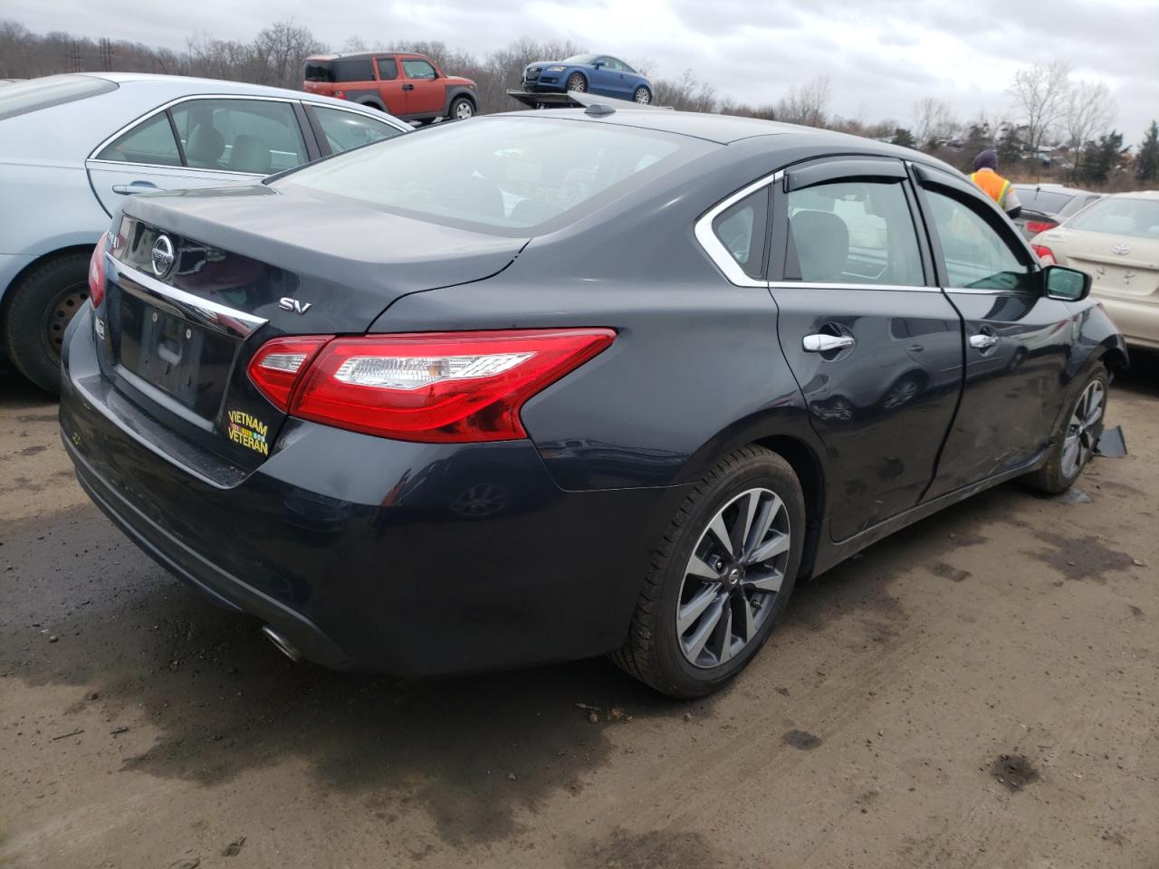 Photo 4 from auction – 2017 NISSAN ALTIMA 2.5 with VIN 1N4AL3AP0HC186891