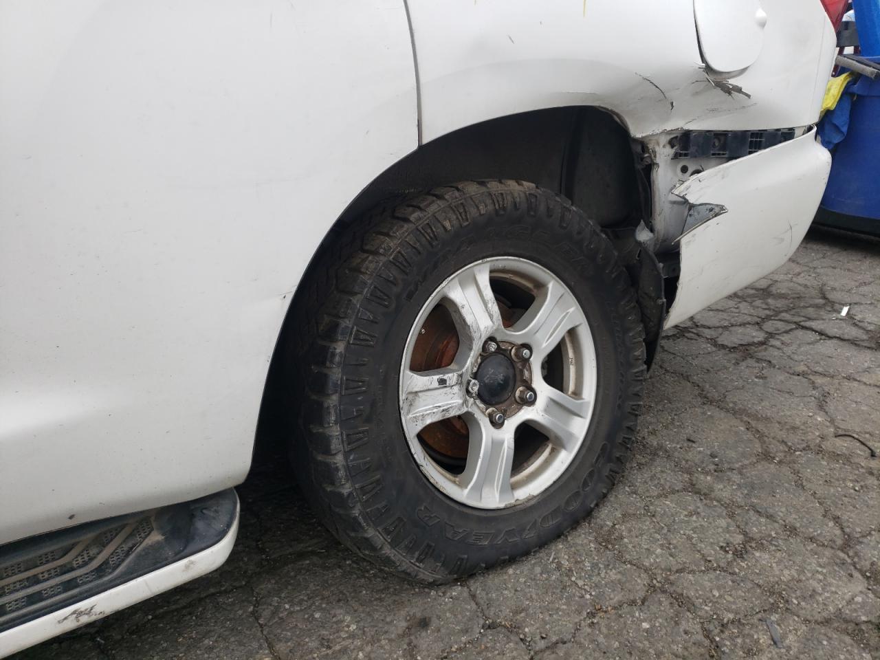 Photo 9 from auction – 2008 TOYOTA SEQUOIA SR with VIN 5TDZY64A58S003278