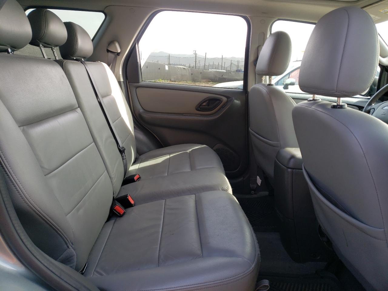 Photo 6 from auction – 2006 FORD ESCAPE XLT with VIN 1FMCU93166KD35993