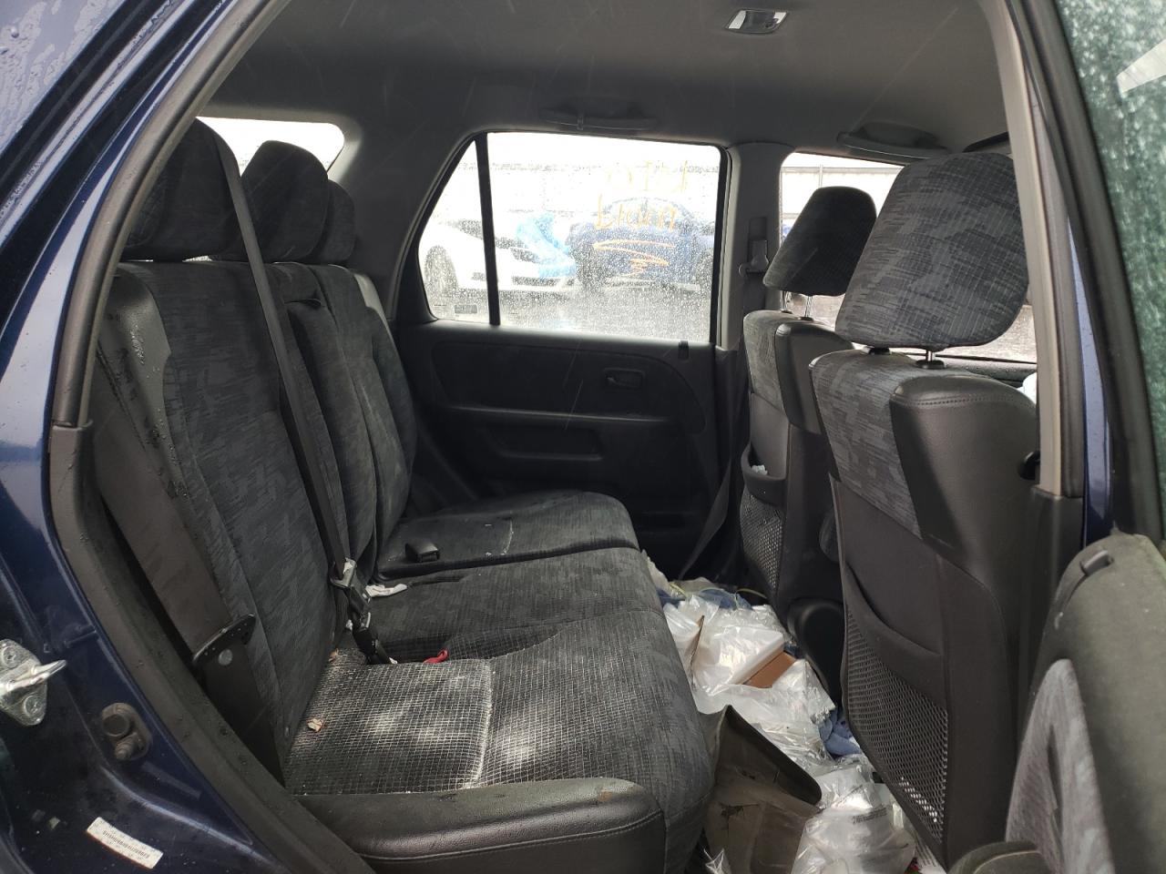 Photo 6 from auction – 2004 HONDA CR-V LX with VIN SHSRD68404U208823