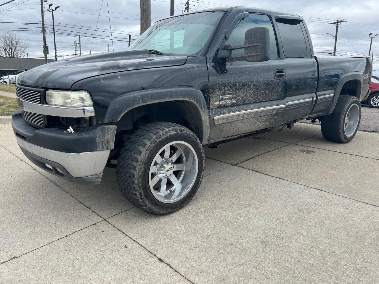 Photo 2 from auction – 2002 CHEVROLET SILVERADO with VIN 1GCHK29152E279262