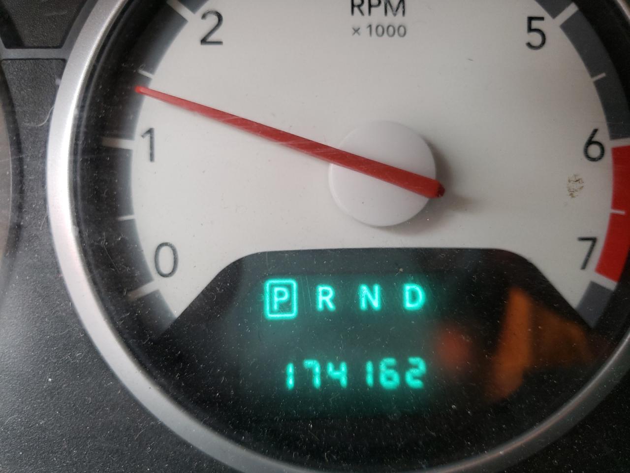 Photo 8 from auction – 2010 DODGE GRAND CARA with VIN 2D4RN5D1XAR433313