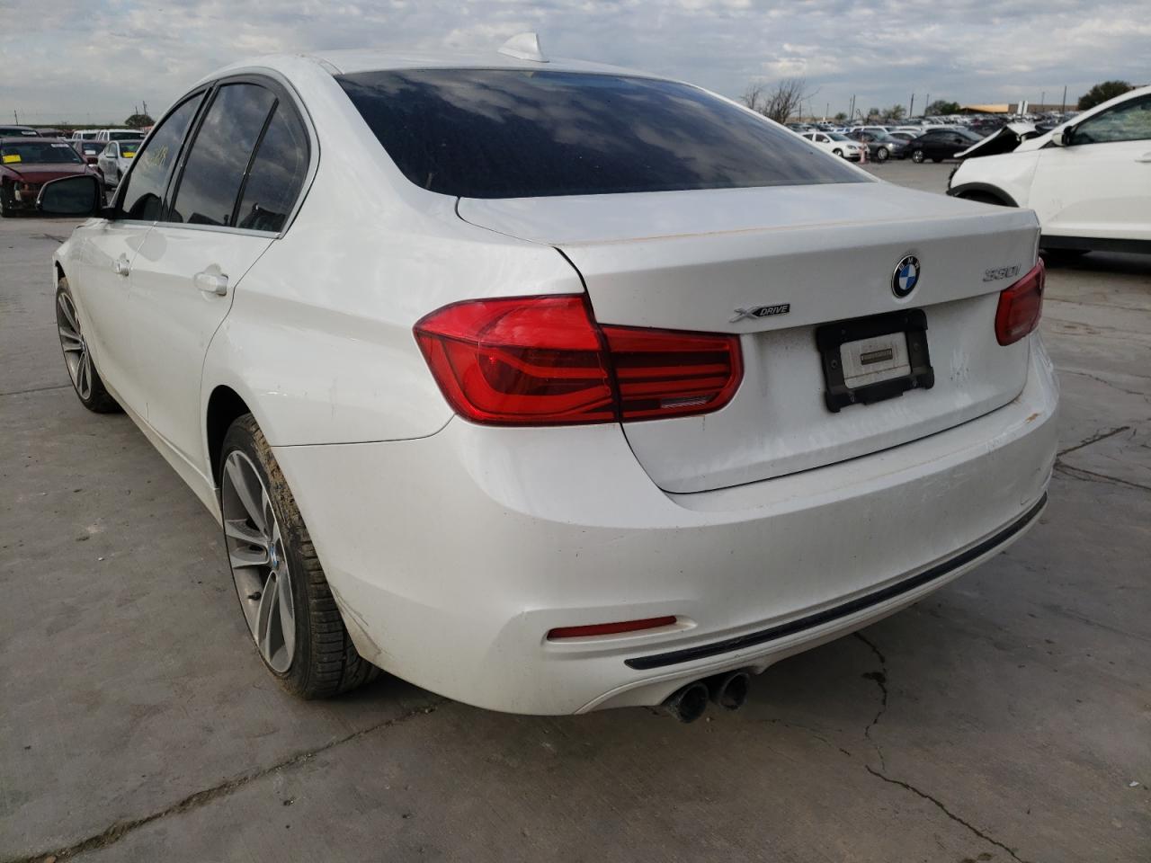 Photo 3 from auction – 2018 BMW 330 XI with VIN WBA8D9G59JNU71742