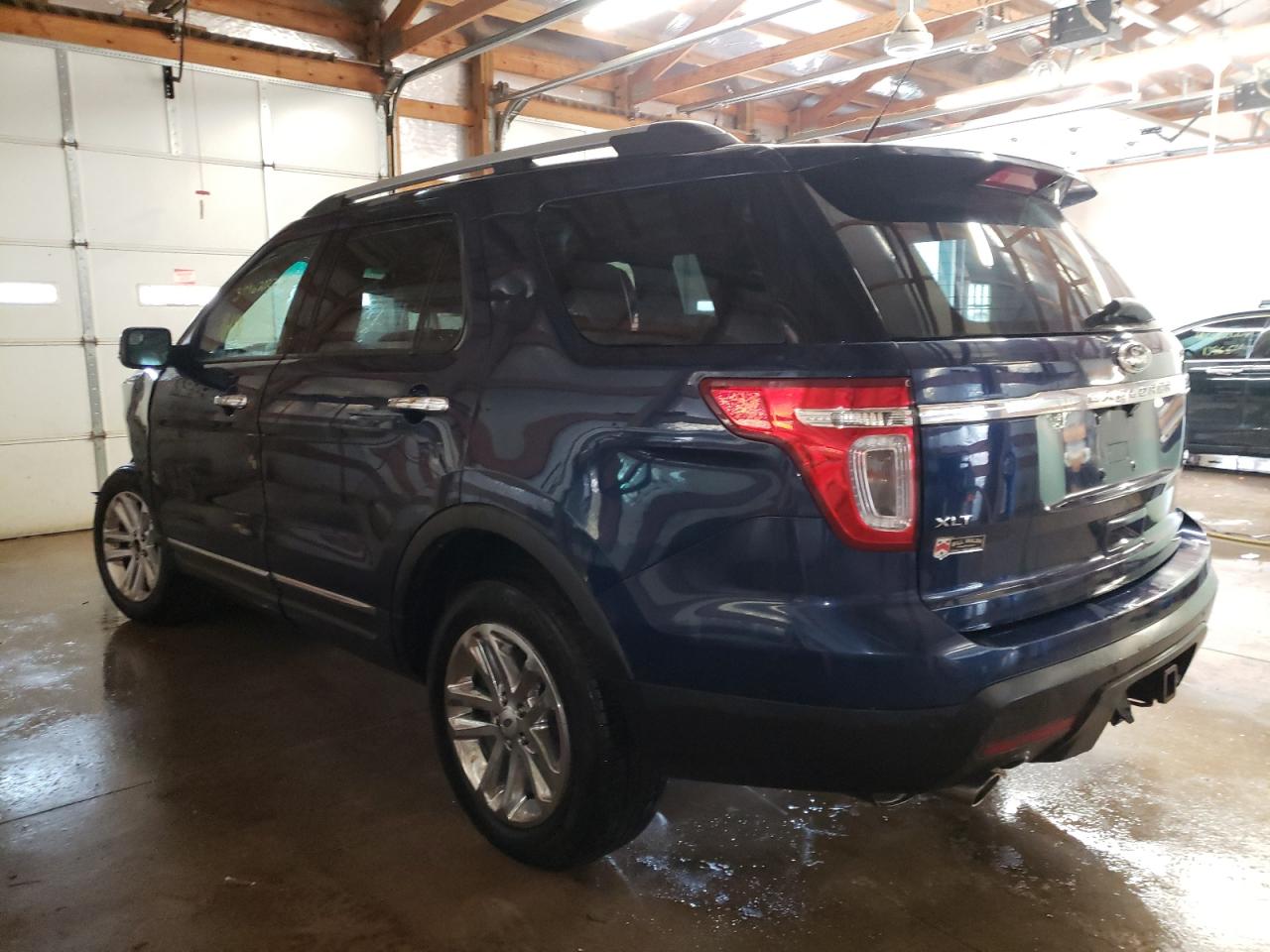 Photo 3 from auction – 2012 FORD EXPLORER X with VIN 1FMHK8D85CGA80947