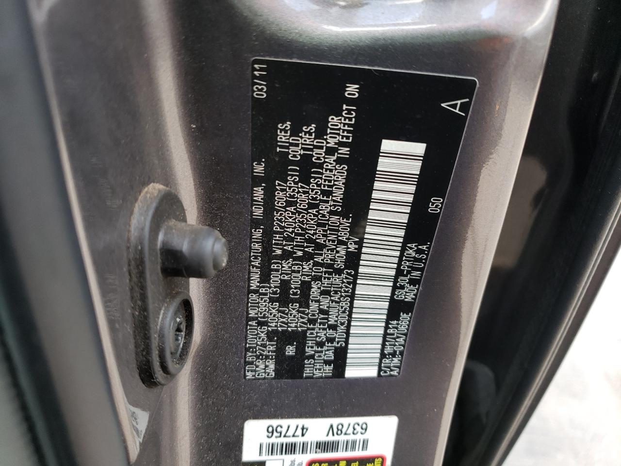 Photo 10 from auction – 2011 TOYOTA SIENNA XLE with VIN 5TDYK3DC5BS132173