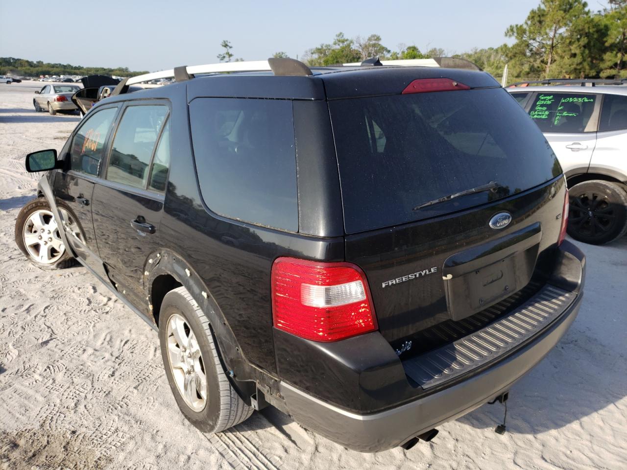 Photo 3 from auction – 2007 FORD FREESTYLE with VIN 1FMDK02147GA34358