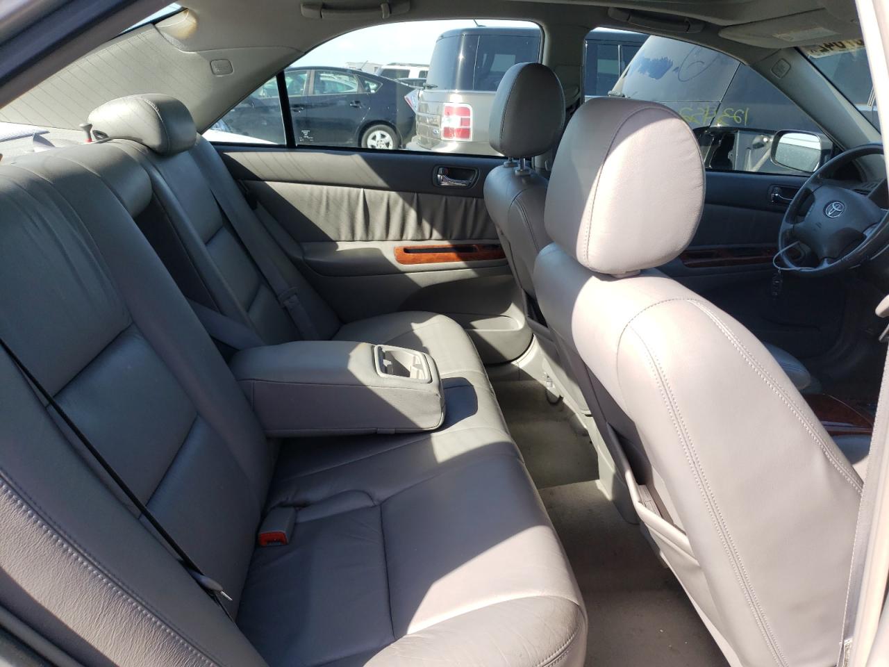 Photo 6 from auction – 2003 TOYOTA CAMRY LE with VIN 4T1BE30K13U679539