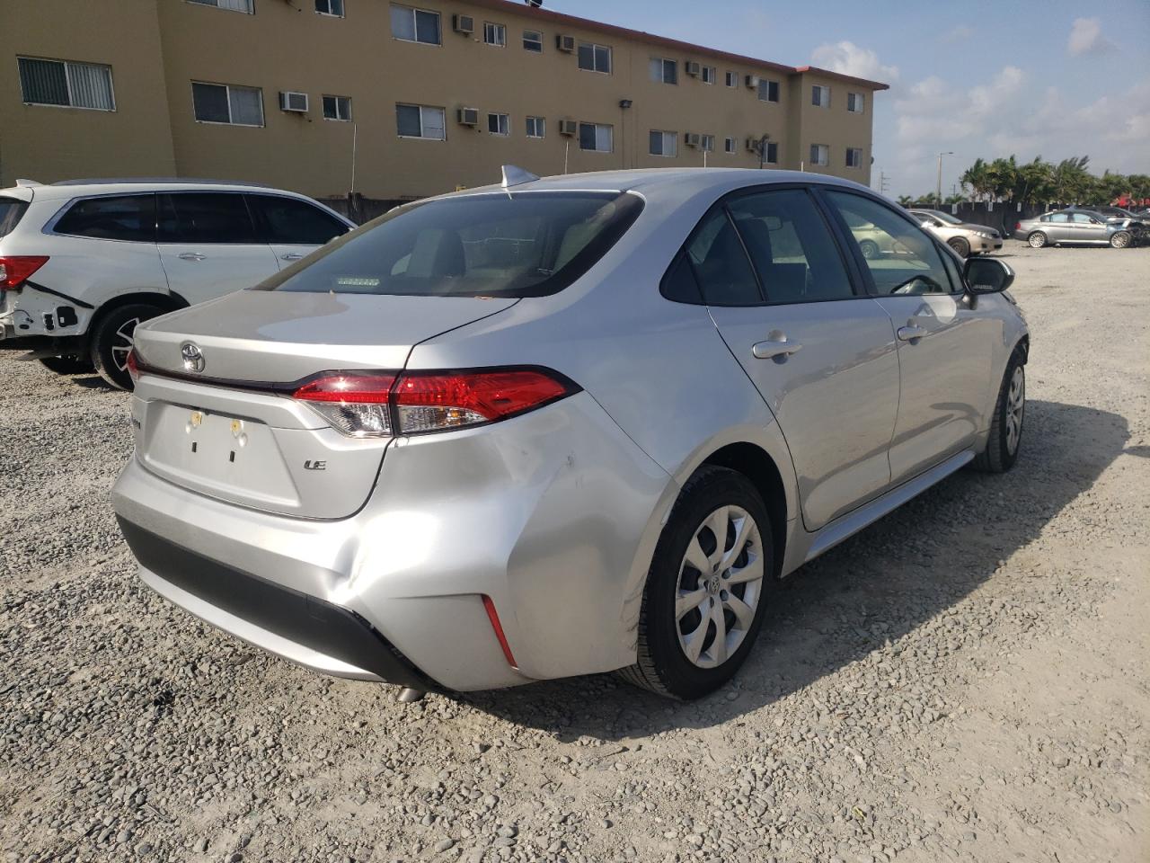 Photo 4 from auction – 2020 TOYOTA COROLLA LE with VIN JTDEPRAE4LJ040600