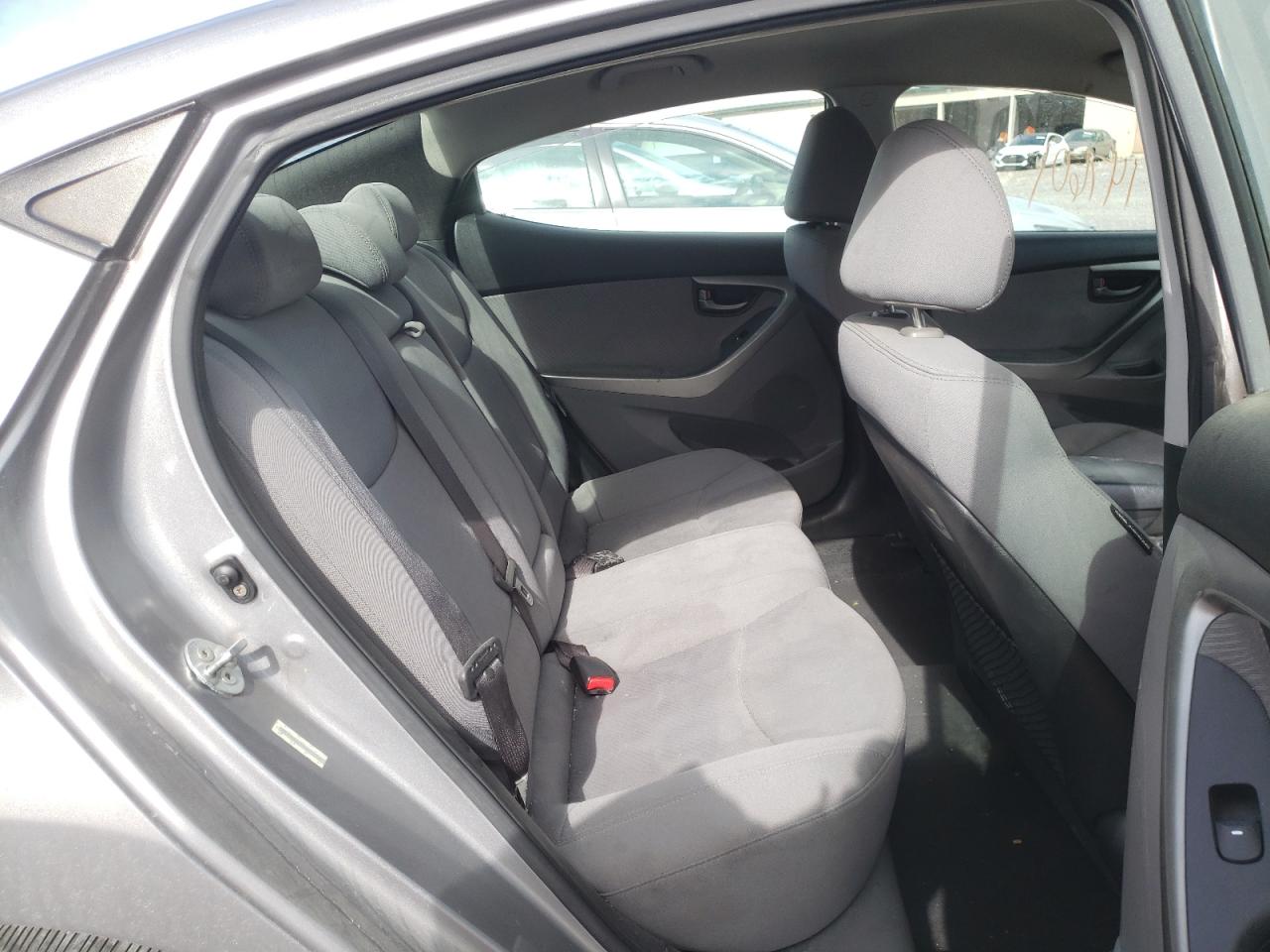 Photo 6 from auction – 2013 HYUNDAI ELANTRA GL with VIN KMHDH4AE2DU905698