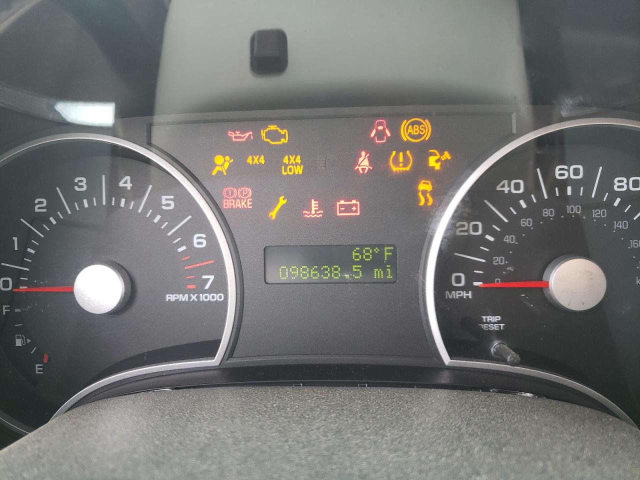 Photo 8 from auction – 2006 FORD EXPLORER X with VIN 1FMEU72E86UB27992