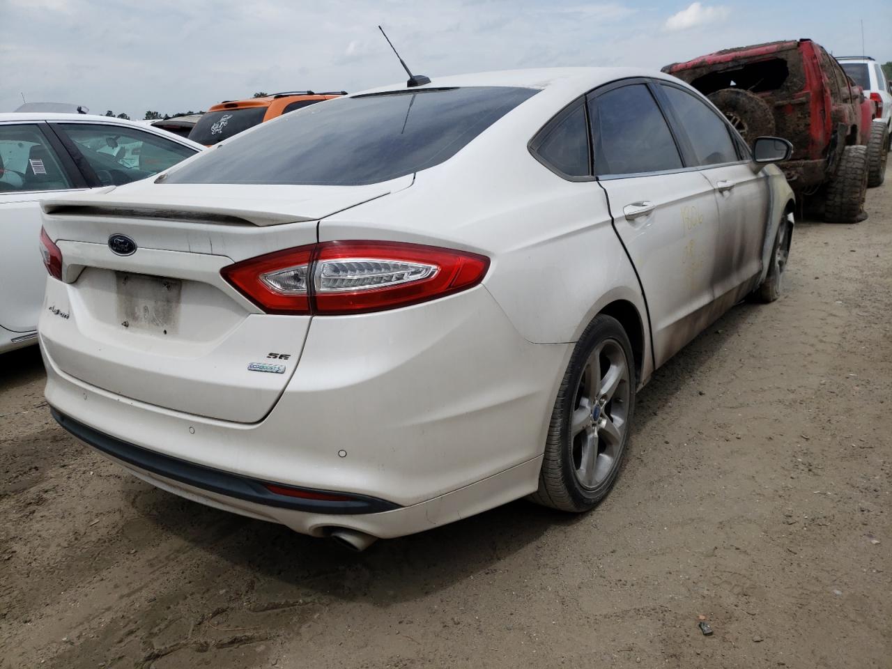 Photo 4 from auction – 2013 FORD FUSION SE with VIN 3FA6P0HR0DR152381