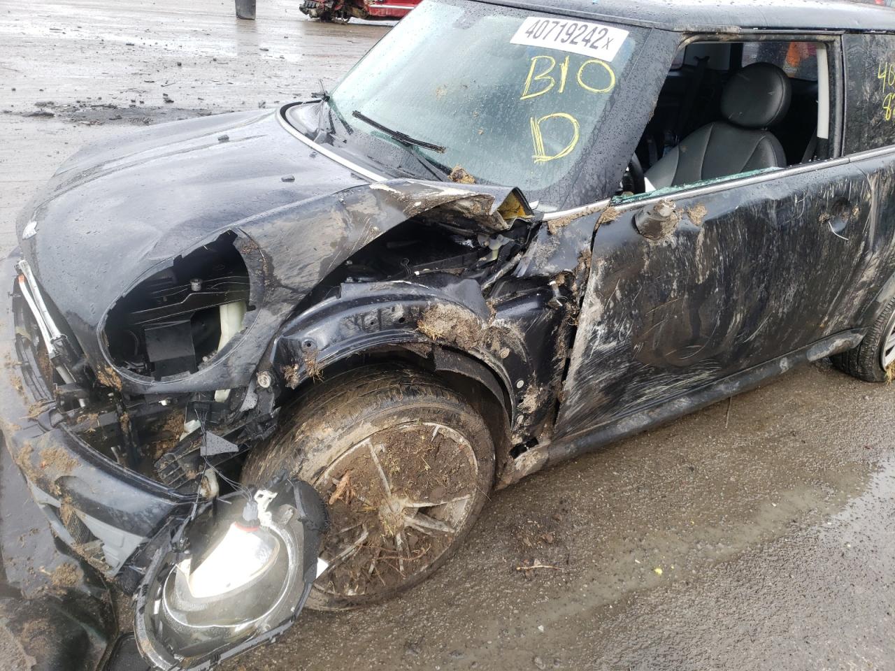 Photo 9 from auction – 2007 MINI COOPER with VIN WMWMF33577TT54208