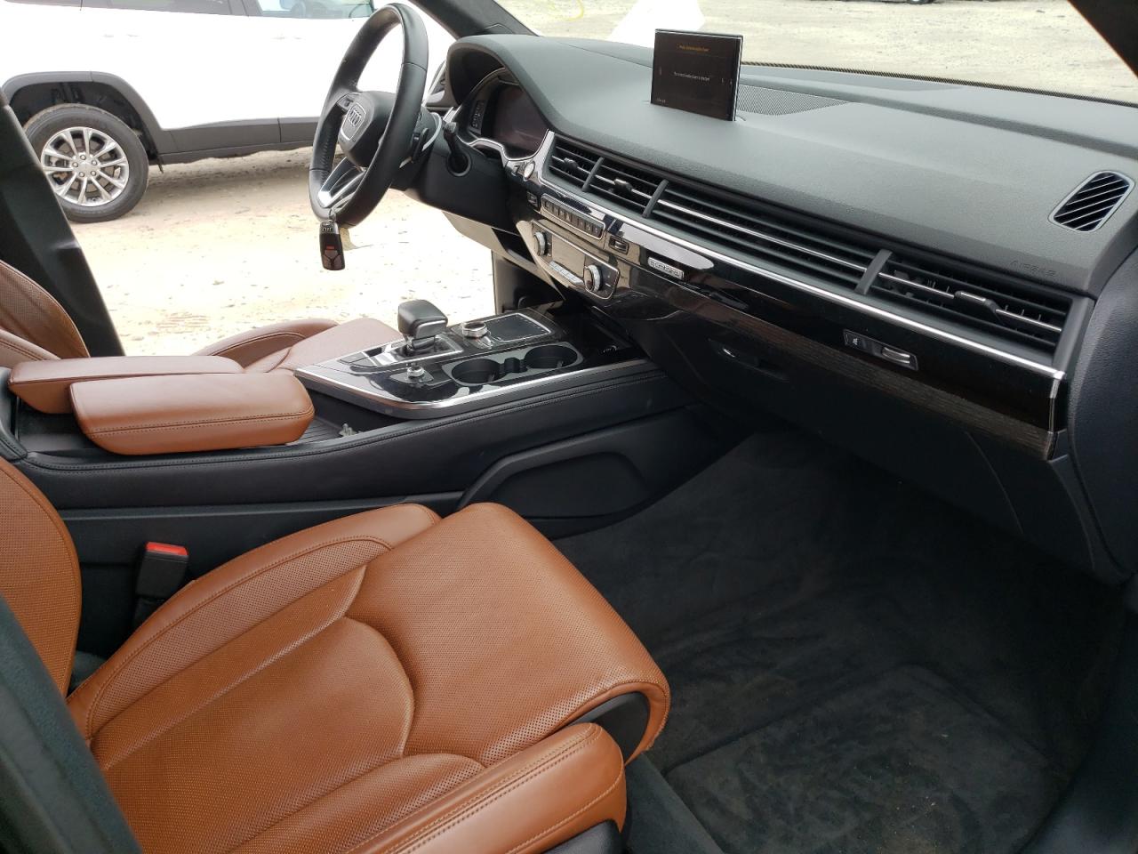 Zdjęcie 5 z aukcji – 2017 AUDI Q7 PRESTIG z VIN WA1VAAF72HD038079