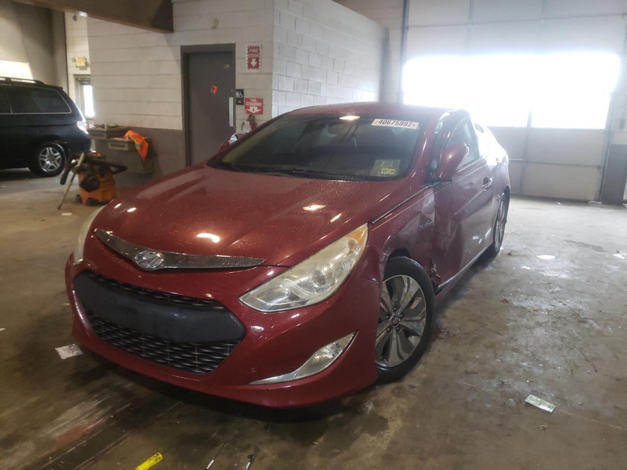 Photo 2 from auction – 2013 HYUNDAI SONATA HYB with VIN KMHEC4A49DA081274