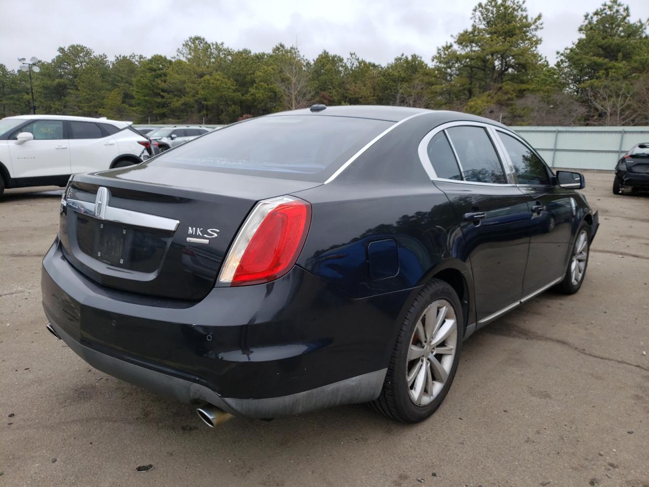 Photo 4 from auction – 2010 LINCOLN MKS with VIN 1LNHL9FT2AG606954