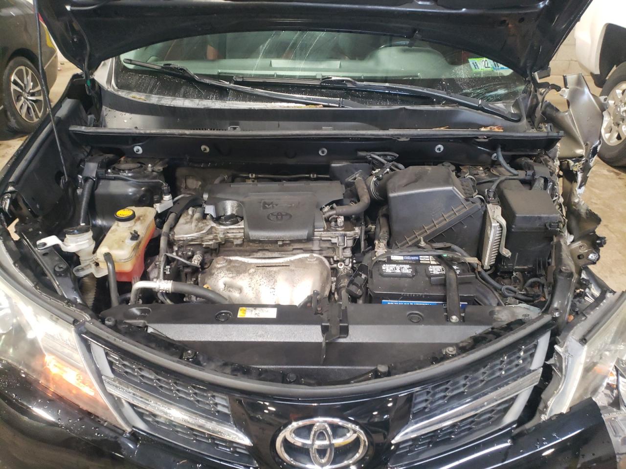 Photo 7 from auction – 2015 TOYOTA RAV4 LIMIT with VIN 2T3DFREV1FW406303