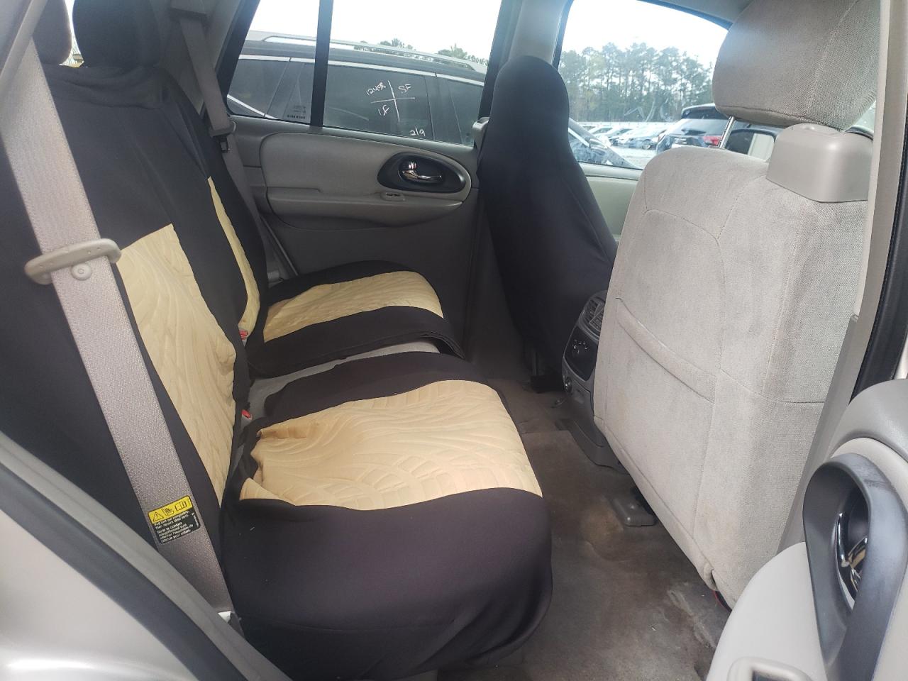 Photo 6 from auction – 2005 CHEVROLET TRAILBLAZE with VIN 1GNDS13S352144384