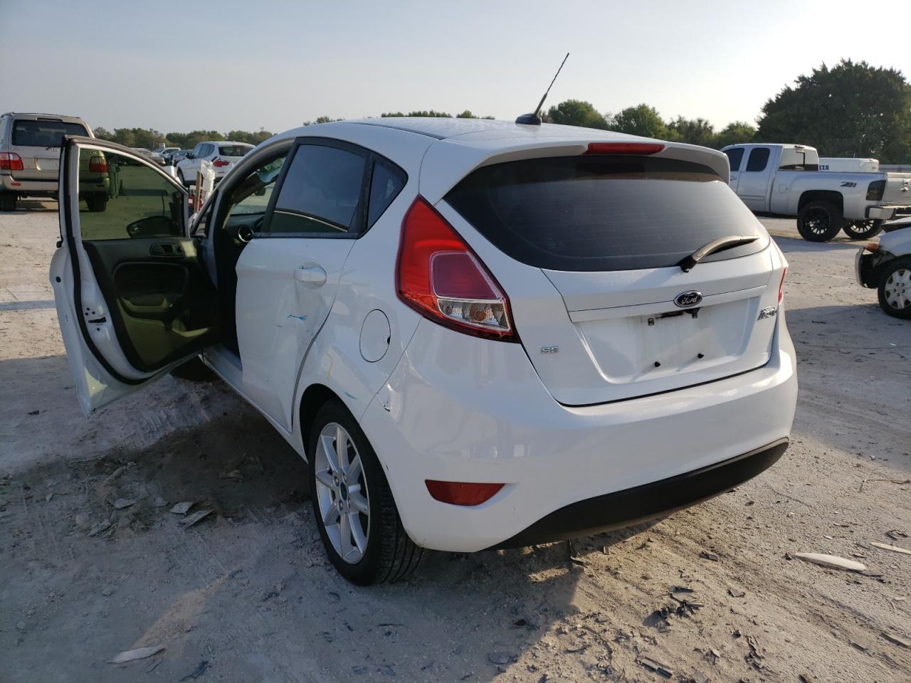 Photo 3 from auction – 2019 FORD FIESTA SE with VIN 3FADP4EJ9KM106927