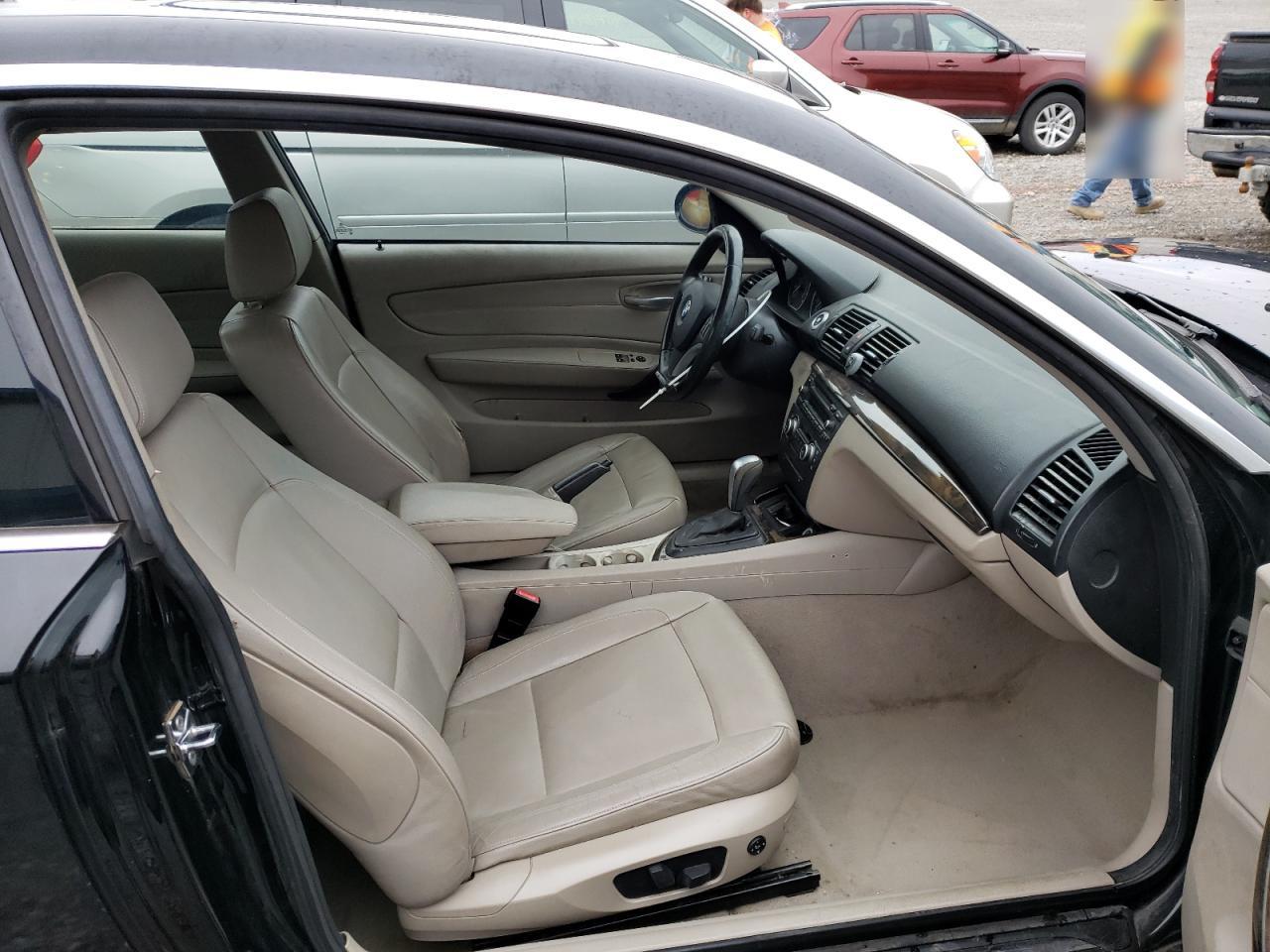 Photo 5 from auction – 2009 BMW 128 I with VIN WBAUP73539VK74979
