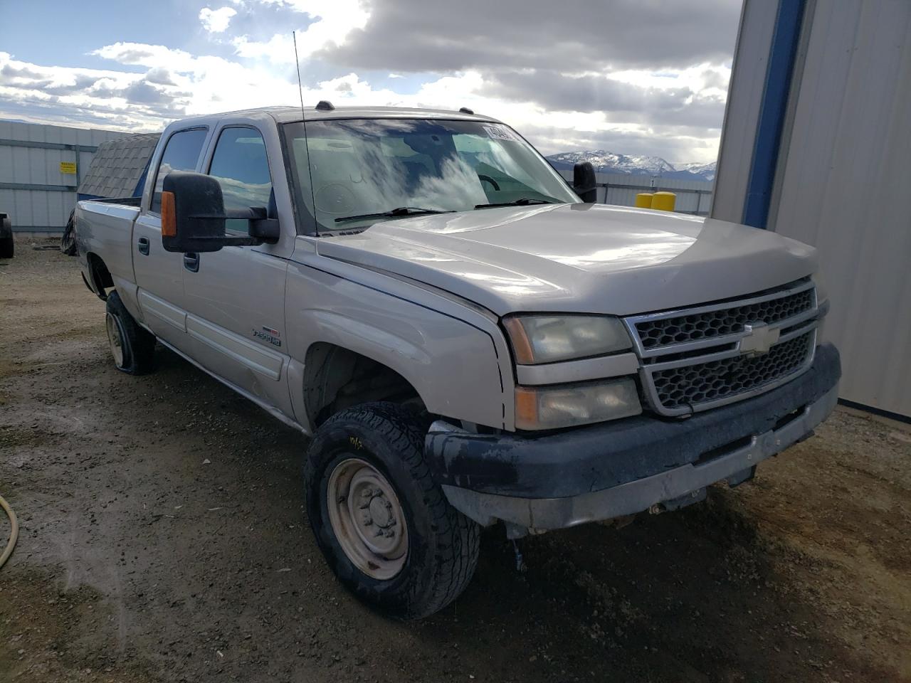 CHEVROLET SILVERADO 2005 مع رقم تعريف المركبة 1GCHK23205F864976 - صورة من المزاد