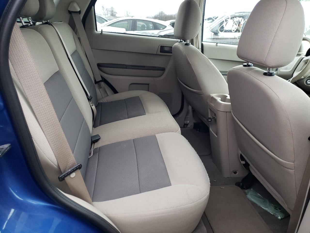 Photo 6 from auction – 2008 FORD ESCAPE XLT with VIN 1FMCU93198KC69572