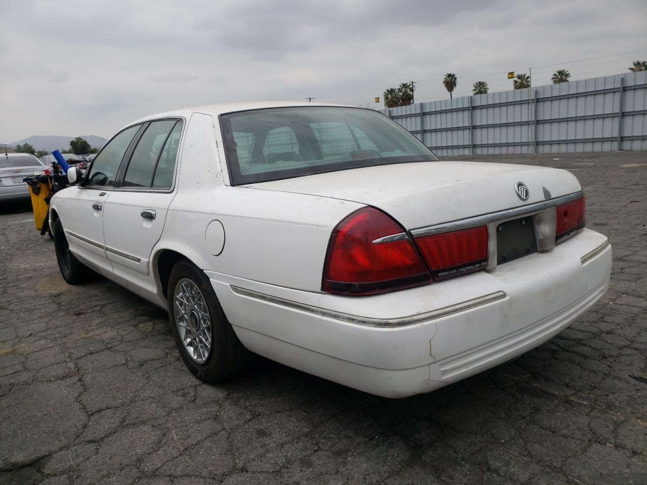 Photo 3 from auction – 2001 MERCURY GRAND MARQ with VIN 2MEFM74W01X663754