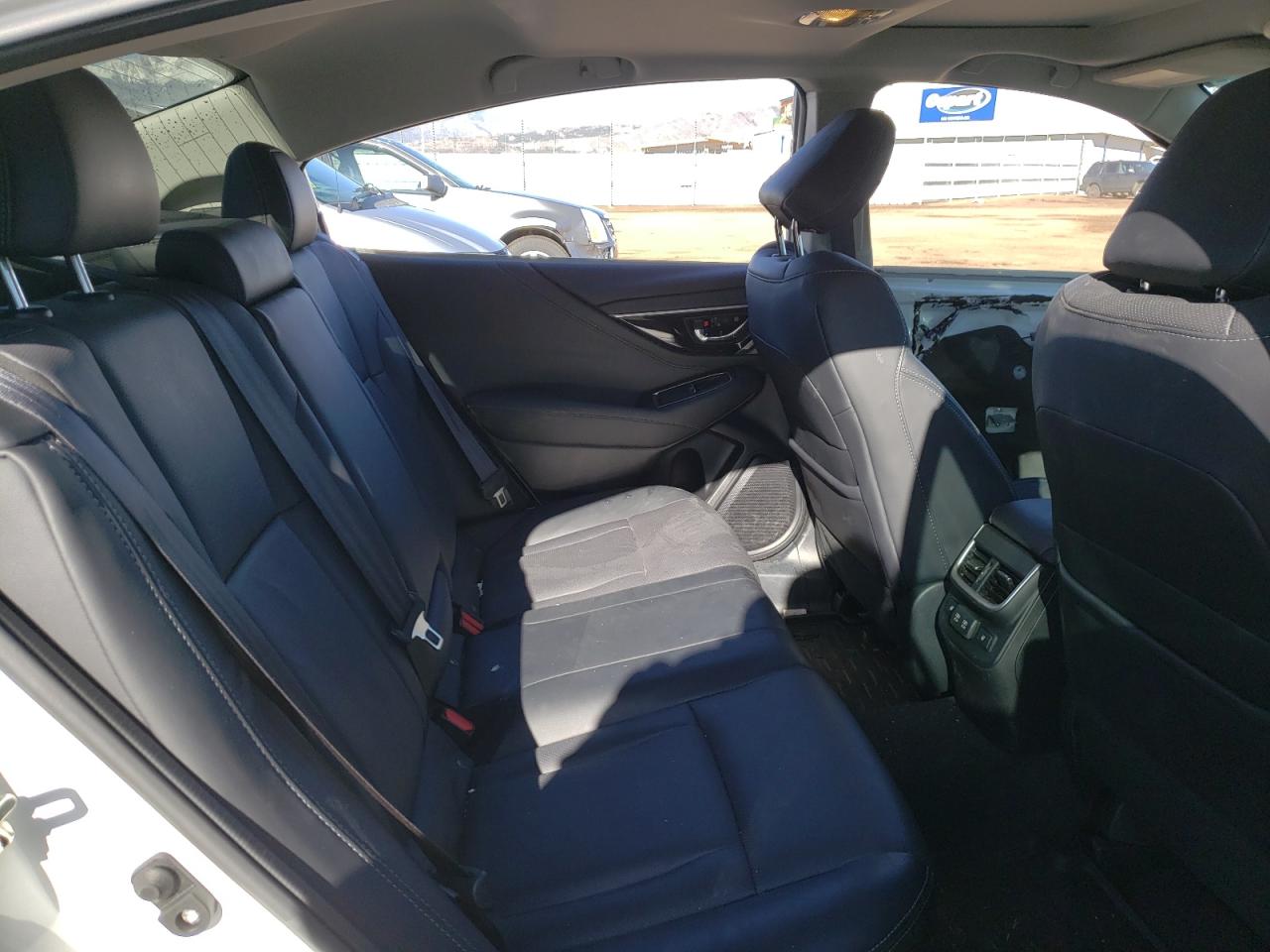 Photo 6 from auction – 2021 SUBARU LEGACY LIM with VIN 4S3BWGN64M3004070