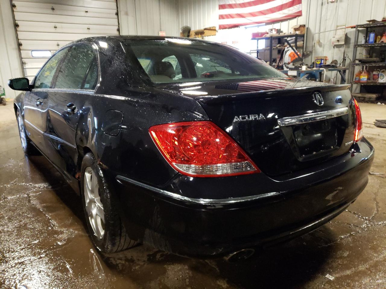 Photo 3 from auction – 2007 ACURA RL with VIN JH4KB166X7C000826