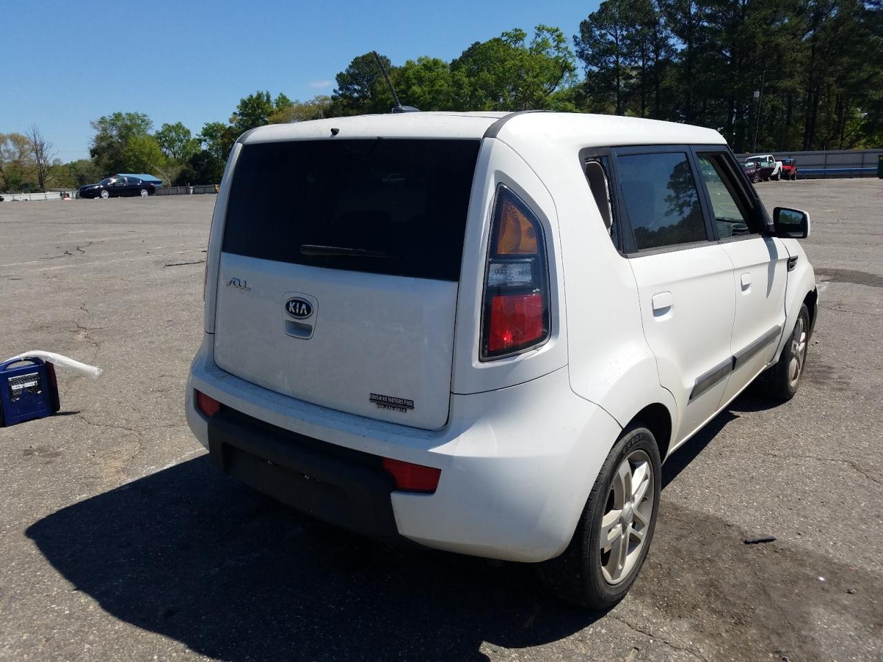 Photo 4 from auction – 2010 KIA SOUL + with VIN KNDJT2A25A7137662