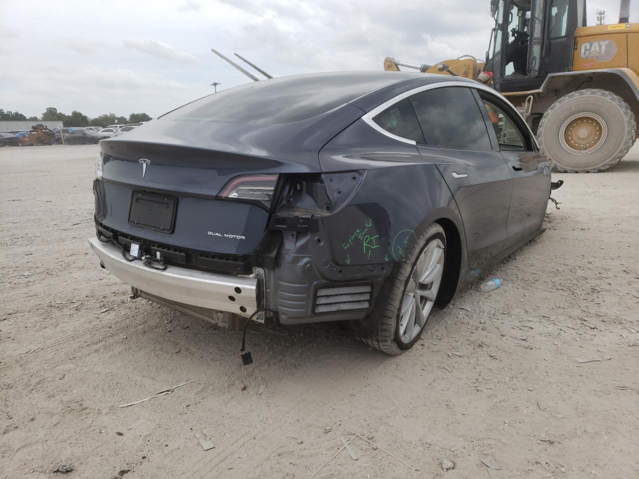 Photo 4 from auction – 2020 TESLA MODEL 3 with VIN 5YJ3E1EB8LF640087