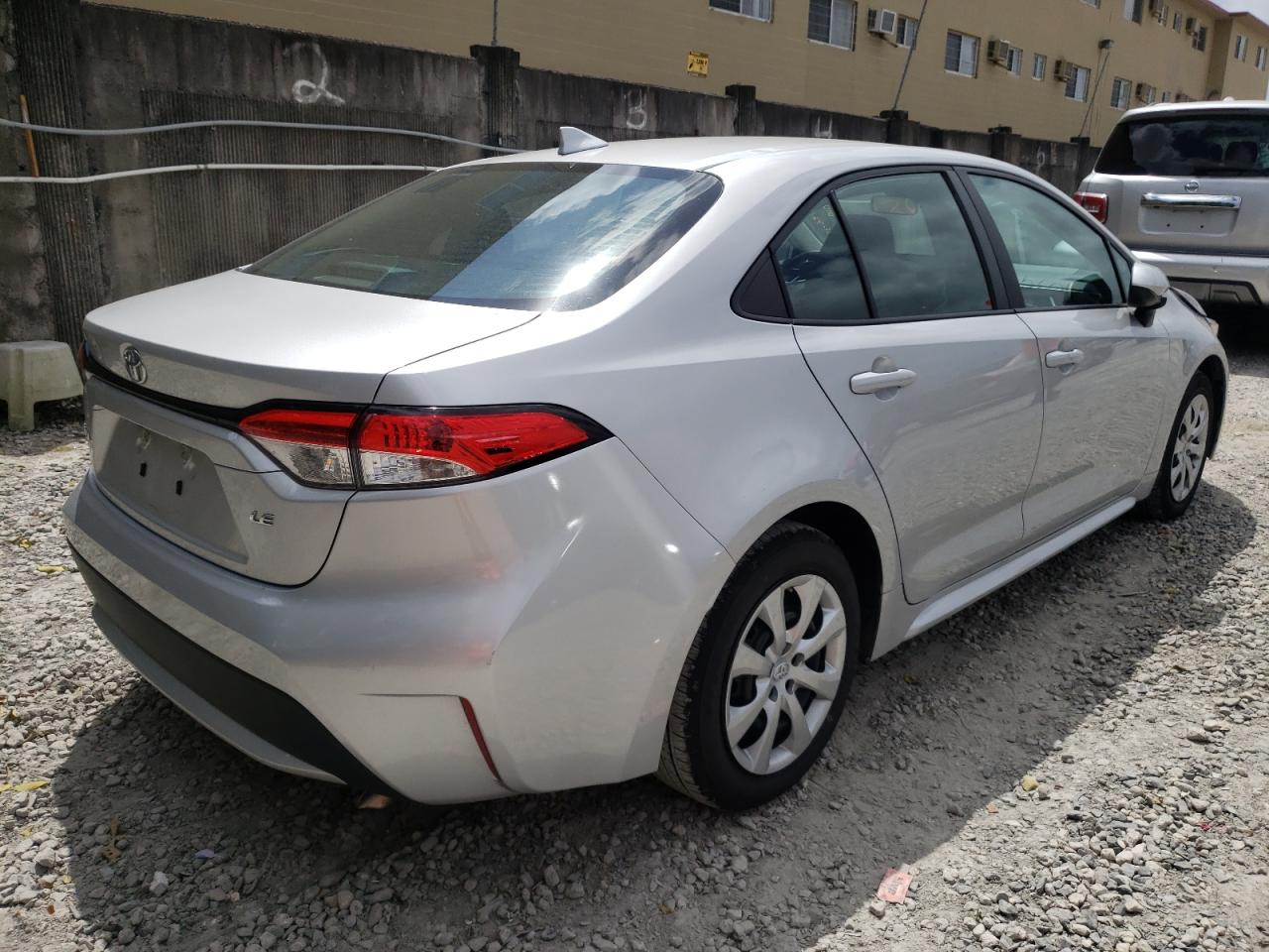 Photo 4 from auction – 2020 TOYOTA COROLLA LE with VIN 5YFEPRAE0LP089059