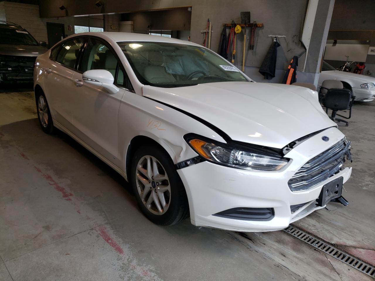 FORD FUSION SE 2015 with VIN 3FA6P0HD4FR220012 - Photo from auction
