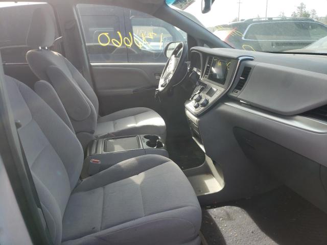 Photo 5 from auction – 2015 TOYOTA SIENNA LE with VIN 5TDKK3DC2FS617513