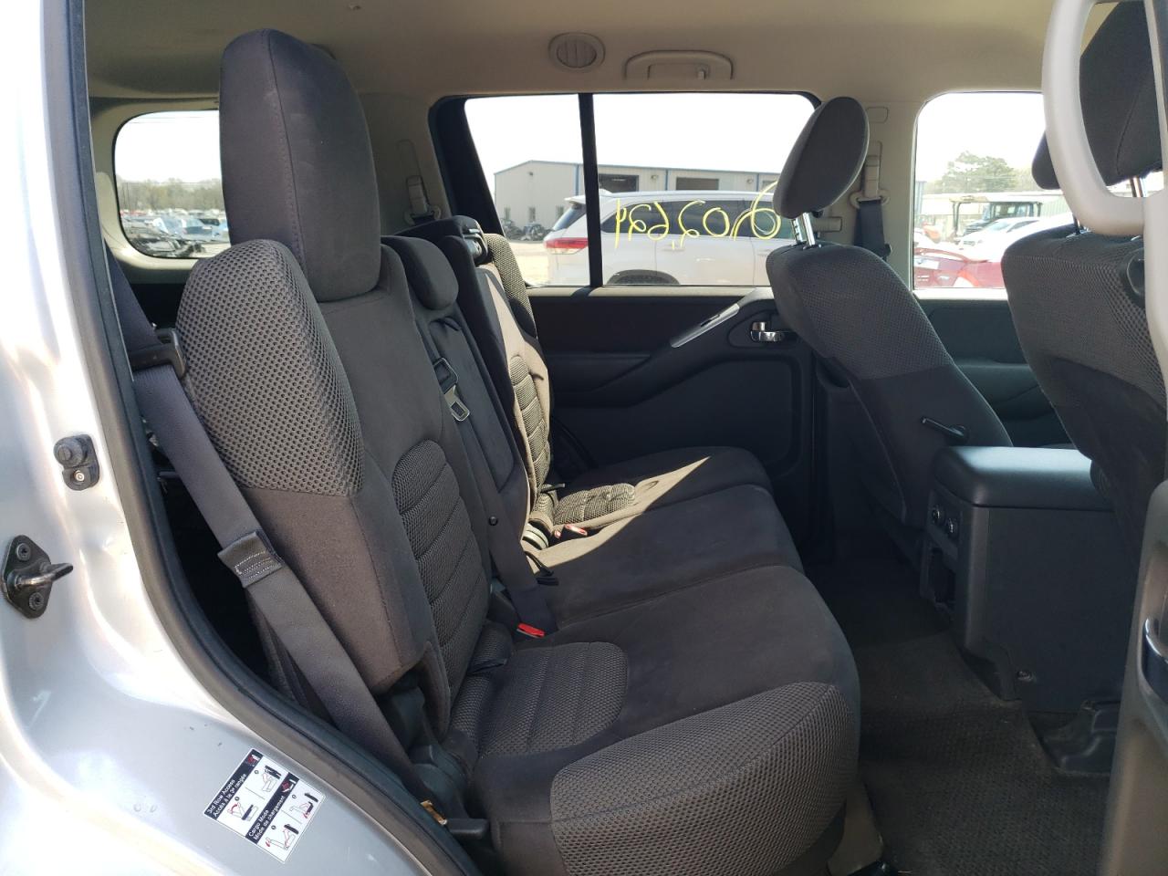 Photo 6 from auction – 2012 NISSAN PATHFINDER with VIN 5N1AR1NB2CC618011