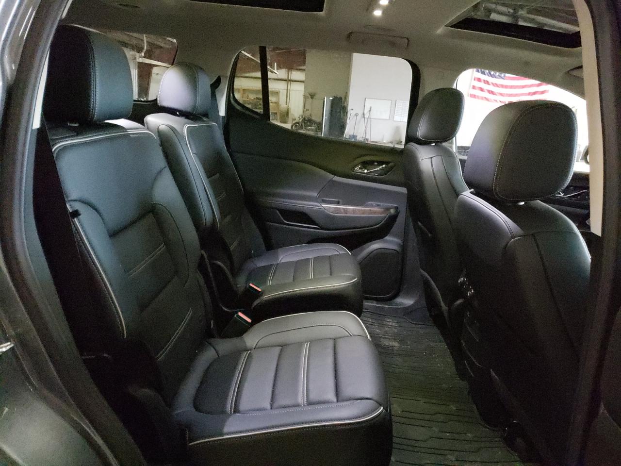 Photo 6 from auction – 2022 GMC ACADIA DEN with VIN 1GKKNXLS1NZ105220