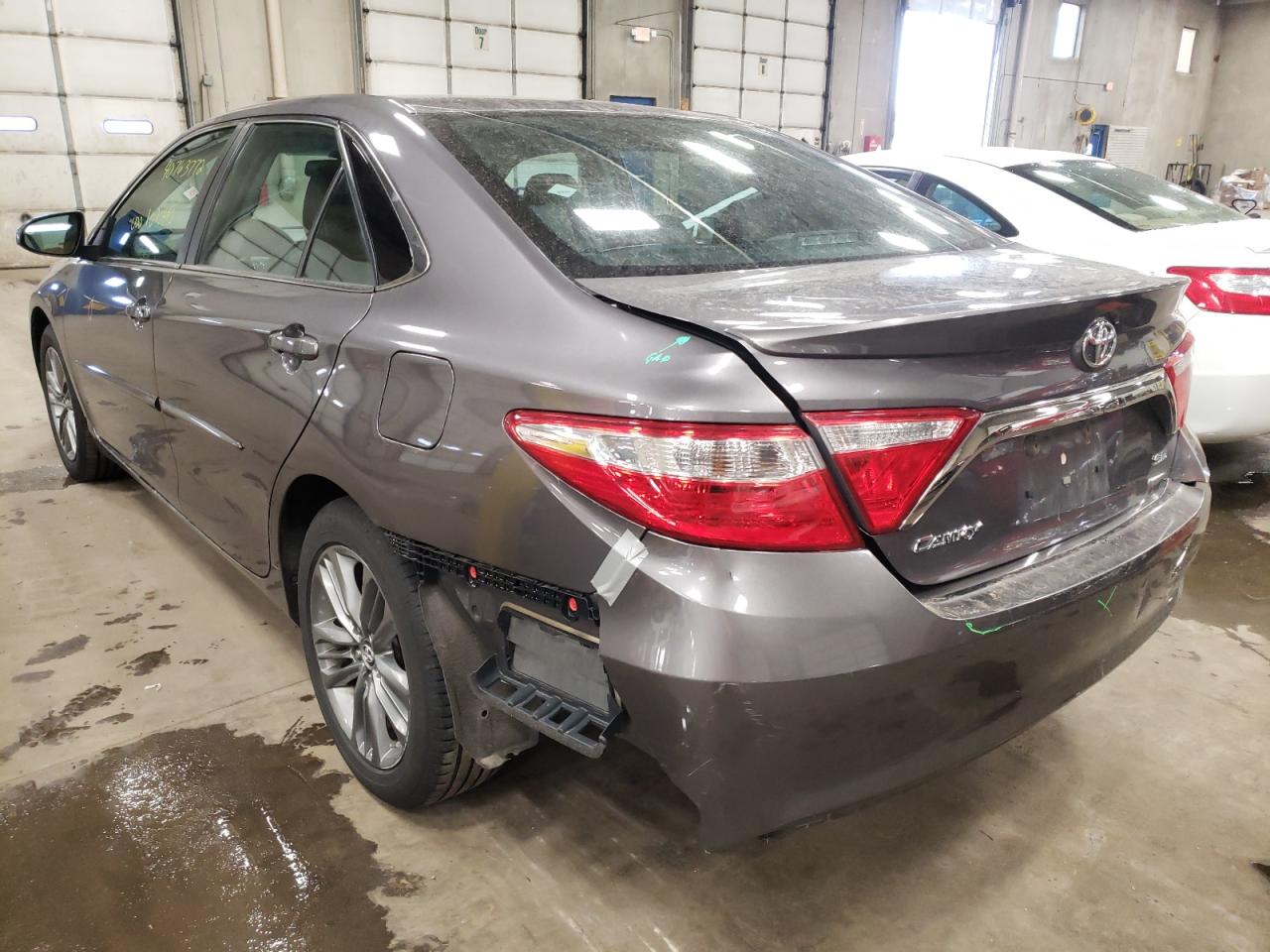 Photo 3 from auction – 2016 TOYOTA CAMRY LE with VIN 4T1BF1FK2GU259741
