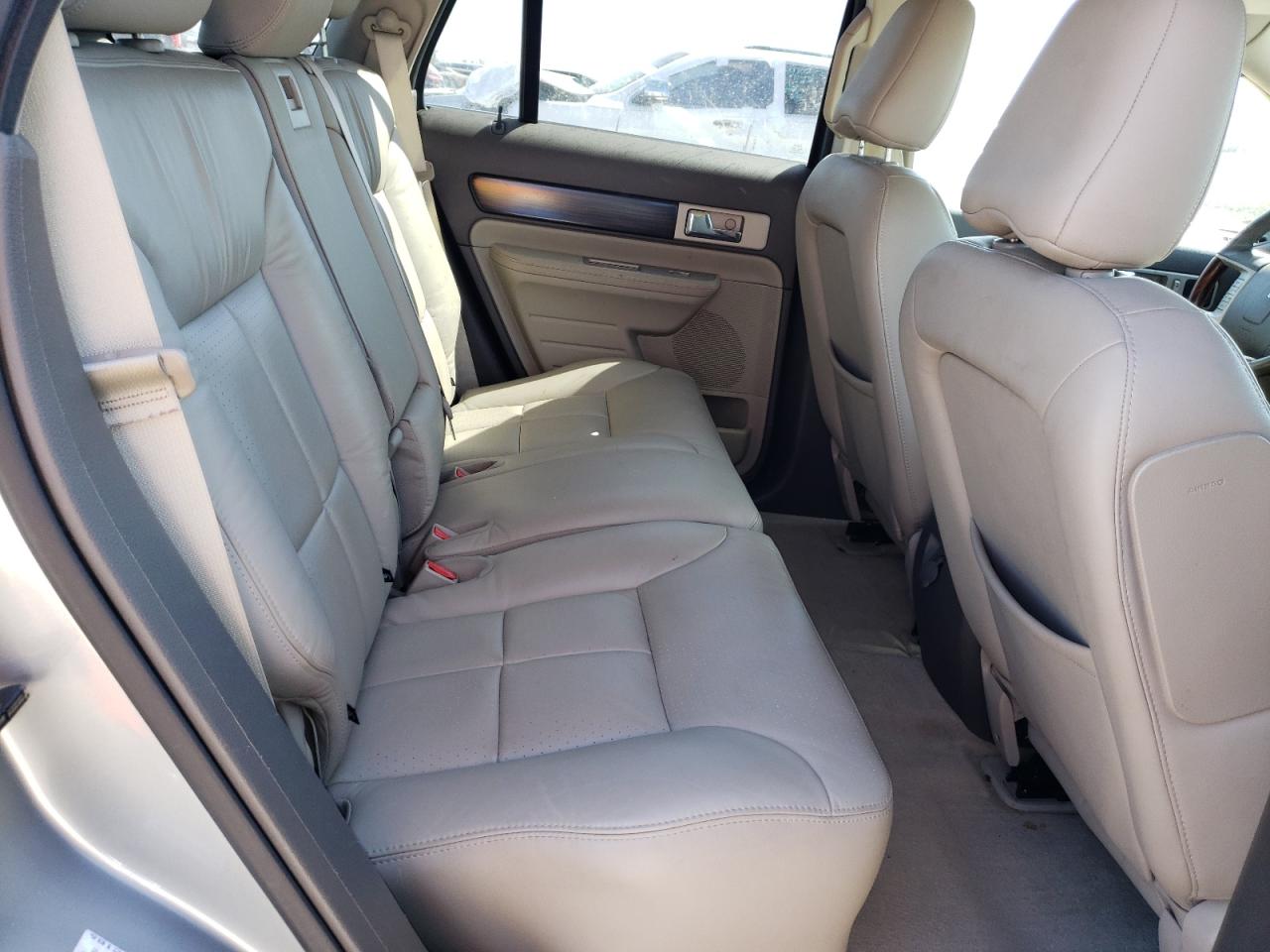 Photo 6 from auction – 2007 LINCOLN MKX with VIN 2LMDU68C67BJ36116