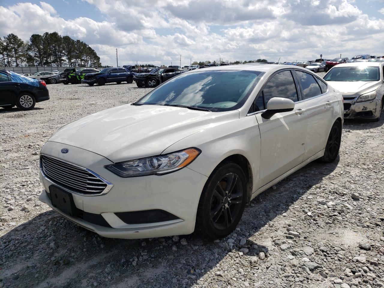 Photo 2 from auction – 2018 FORD FUSION SE with VIN 3FA6P0HD4JR199753