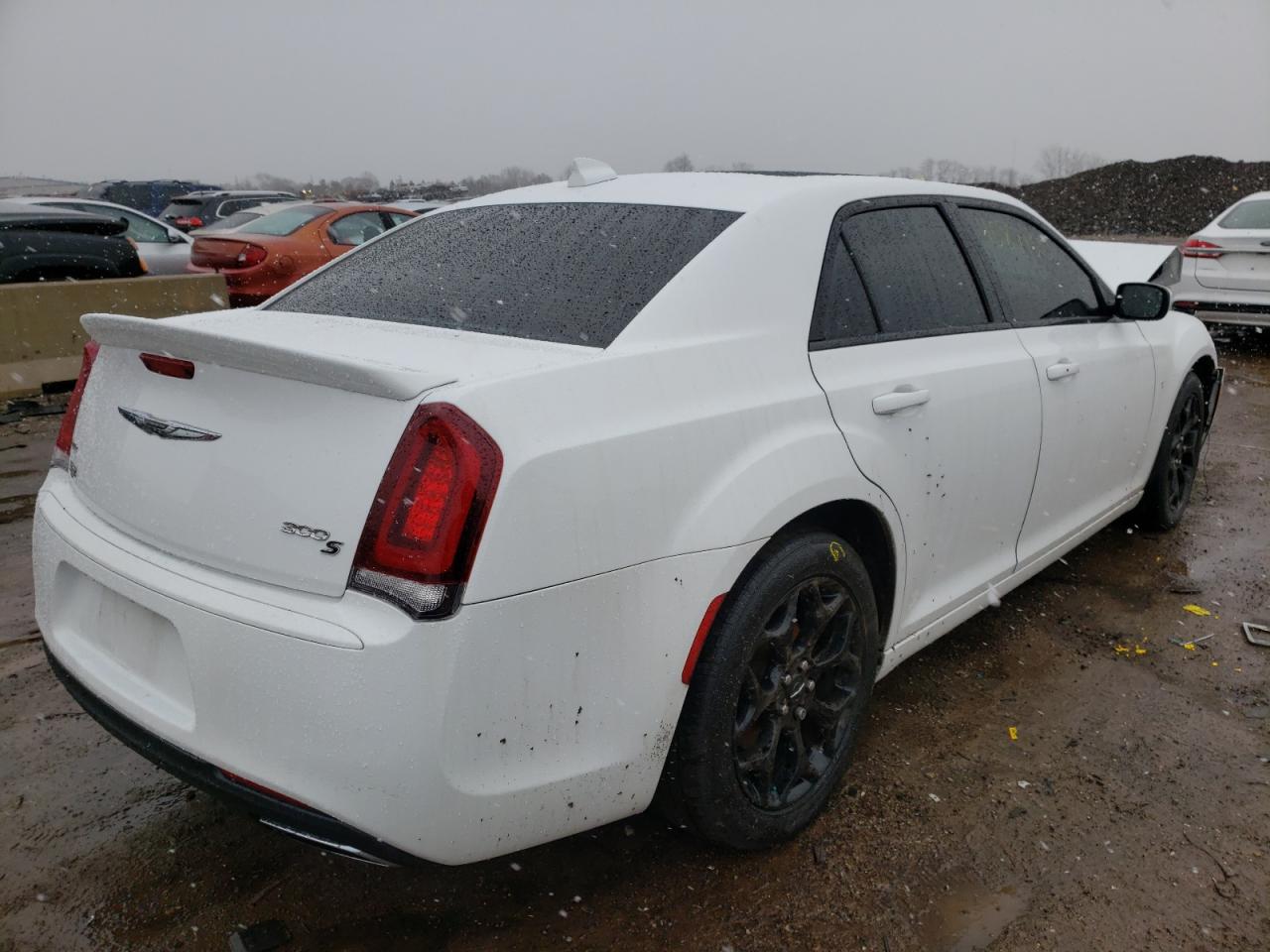 Photo 4 from auction – 2017 CHRYSLER 300 S with VIN 2C3CCAGGXHH616748