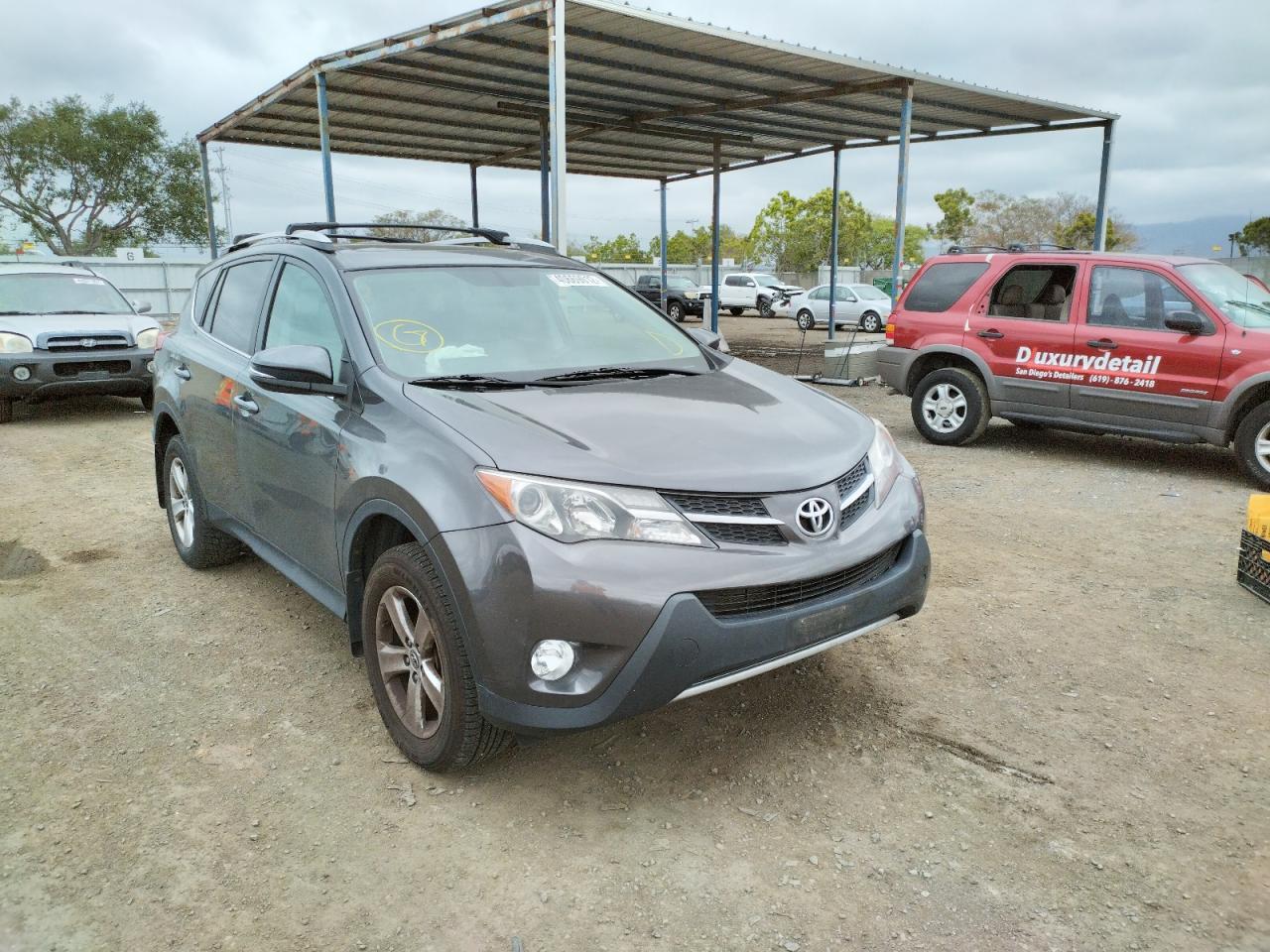 TOYOTA RAV4 XLE 2015 with VIN 2T3RFREV4FW241501 - Photo from auction