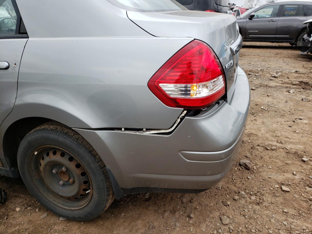 Photo 9 from auction – 2009 NISSAN VERSA S with VIN 3N1BC11E69L395806